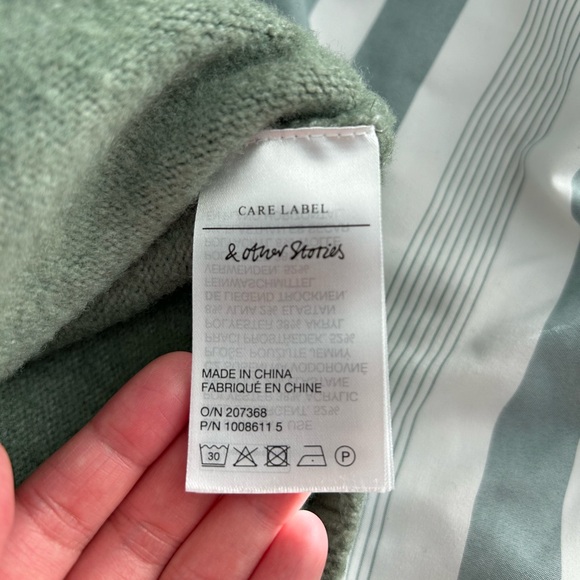 & Other Stories cropped mock neck sweater - Picture 4 of 5